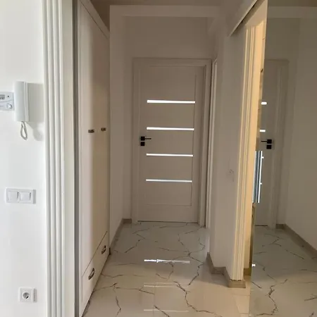 Apartment White *